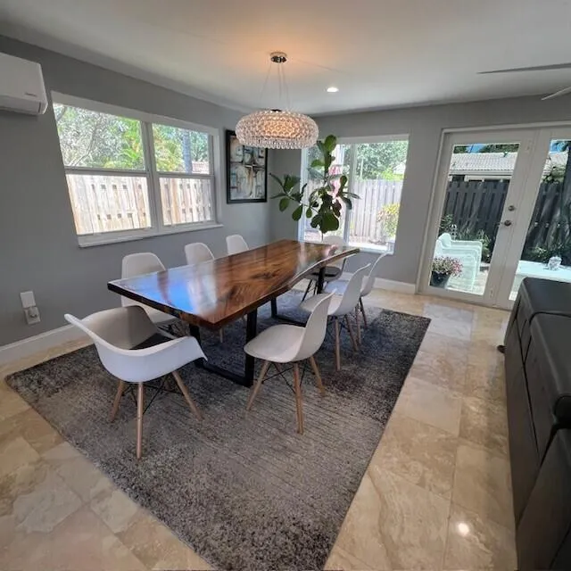 5880 NE 22nd Avenue Fort Lauderdale, FL 33308