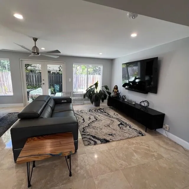 5880 NE 22nd Avenue Fort Lauderdale, FL 33308