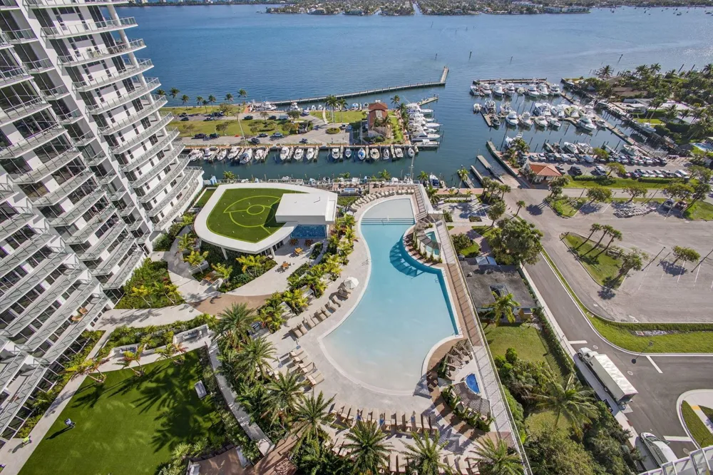 220 Lake Shore Drive #1906 Lake Park, FL 33403