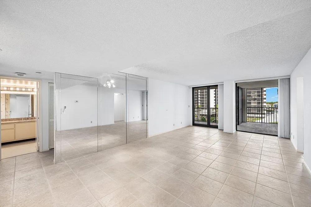 3400 S Ocean Boulevard #5k Highland Beach, FL 33487