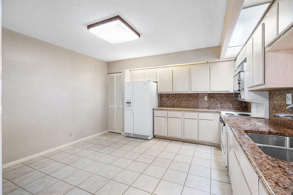 3400 S Ocean Boulevard #5k Highland Beach, FL 33487