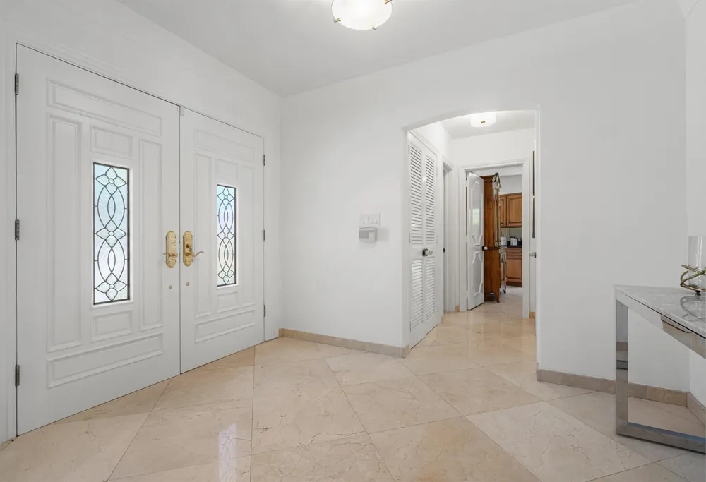 57 Cayuga Road Sea Ranch Lakes, FL 33308