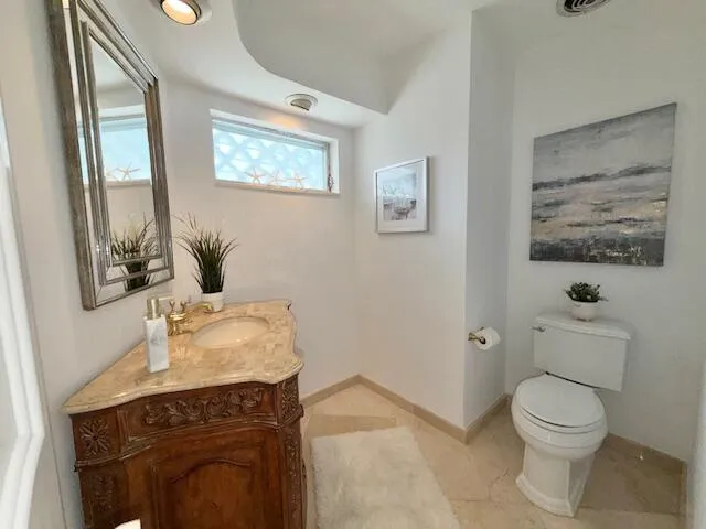 57 Cayuga Road Sea Ranch Lakes, FL 33308