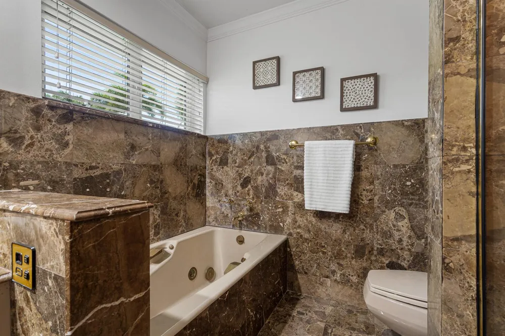 57 Cayuga Road Sea Ranch Lakes, FL 33308
