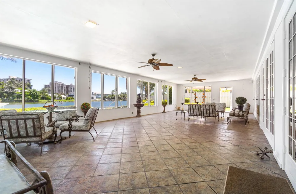 57 Cayuga Road Sea Ranch Lakes, FL 33308