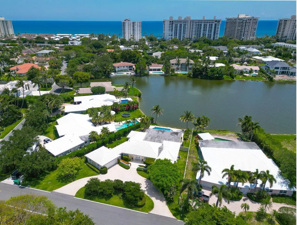 57 Cayuga Road Sea Ranch Lakes, FL 33308