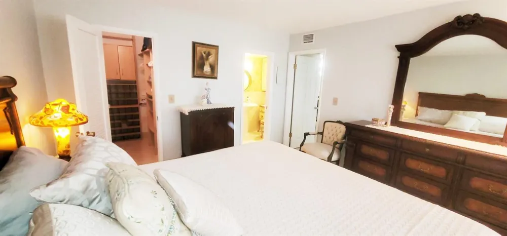 1051 Hillsboro Mile #407e Hillsboro Beach, FL 33062
