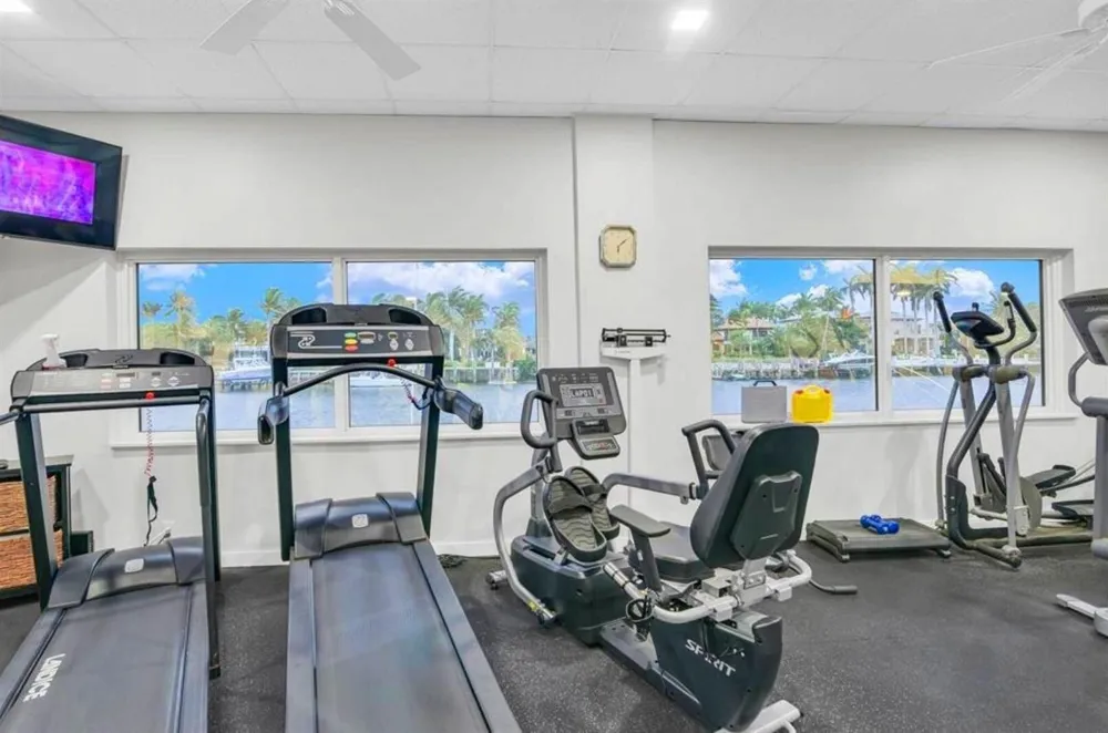 1051 Hillsboro Mile #407e Hillsboro Beach, FL 33062