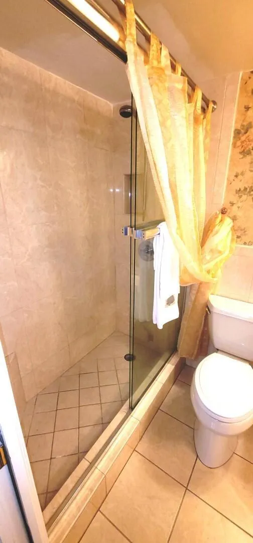 1051 Hillsboro Mile #407e Hillsboro Beach, FL 33062