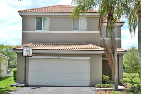 4361 Dogwood Circle