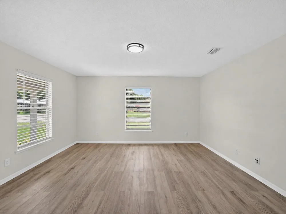 1373 32nd Avenue SW Vero Beach, FL 32968