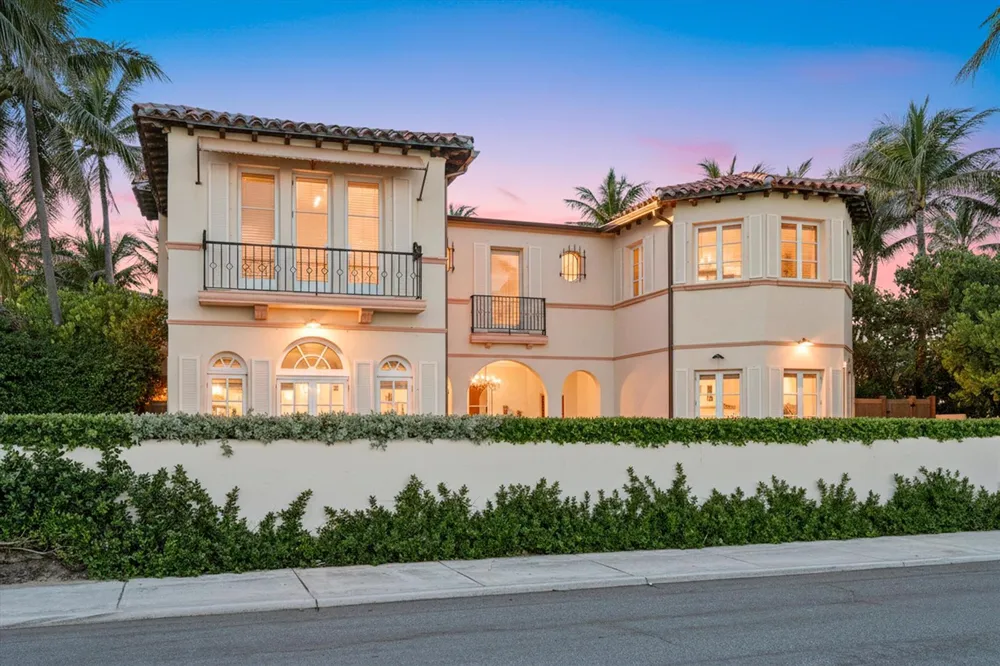 240 Ocean Boulevard Palm Beach, FL 33480