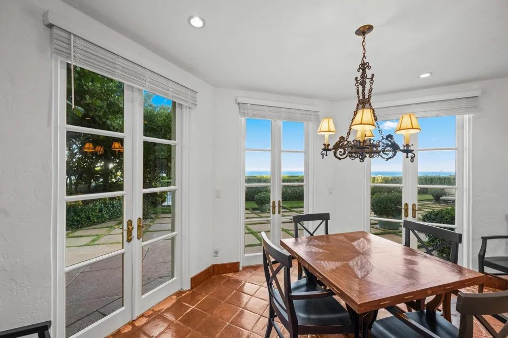 240 Ocean Boulevard Palm Beach, FL 33480
