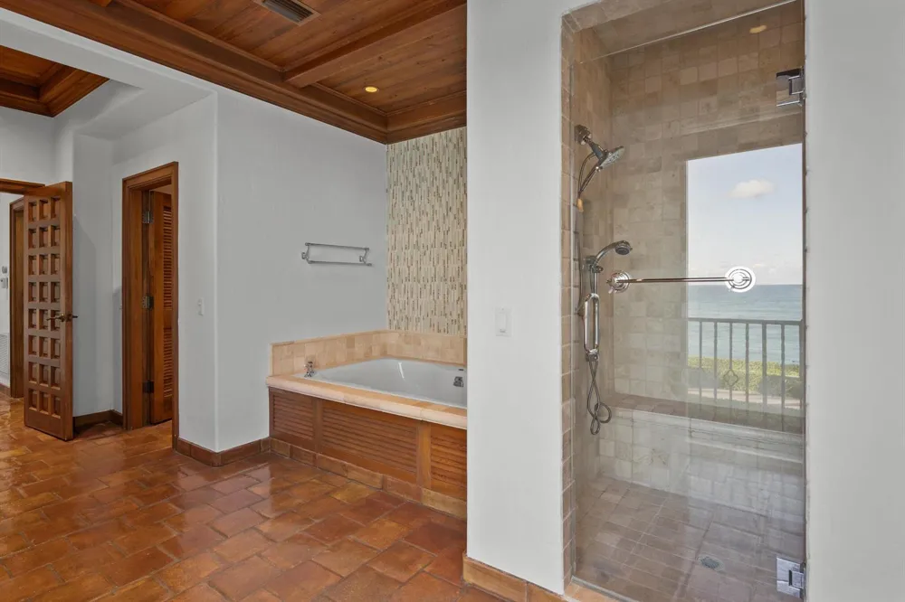 240 Ocean Boulevard Palm Beach, FL 33480