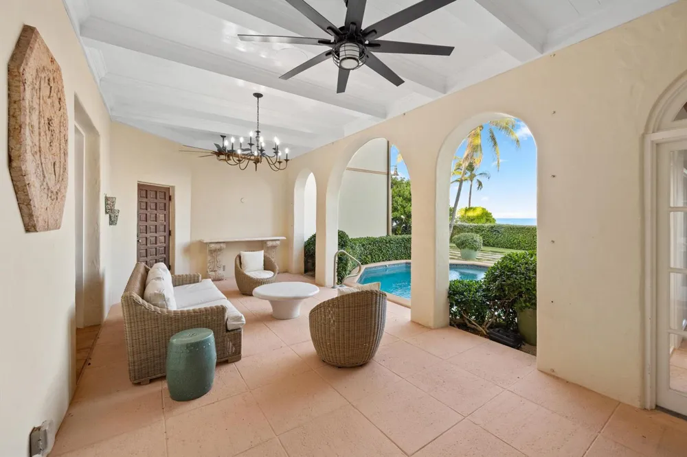 240 Ocean Boulevard Palm Beach, FL 33480