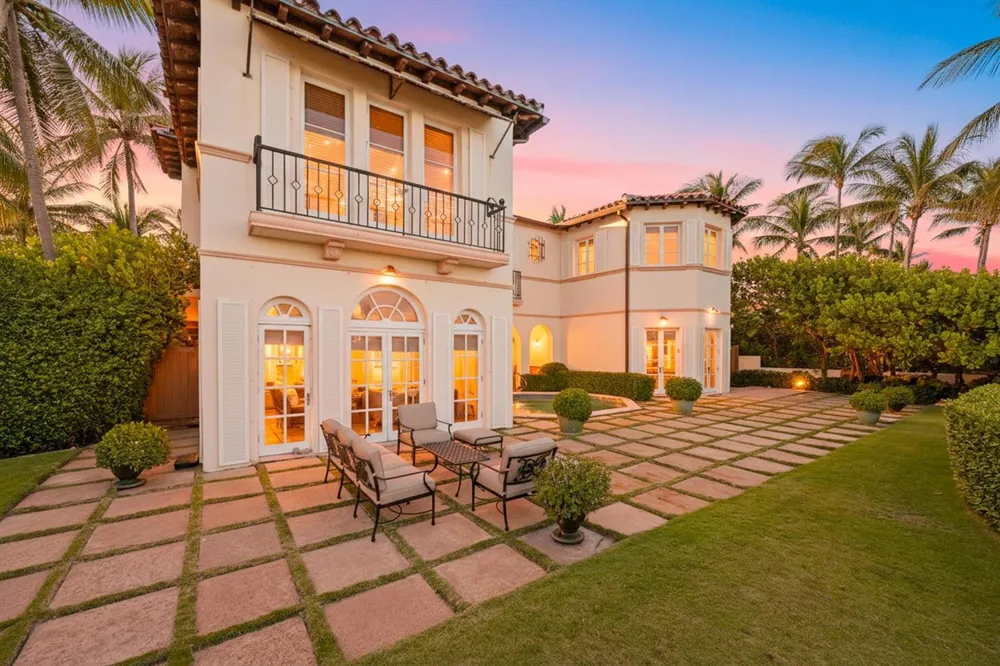 240 Ocean Boulevard Palm Beach, FL 33480