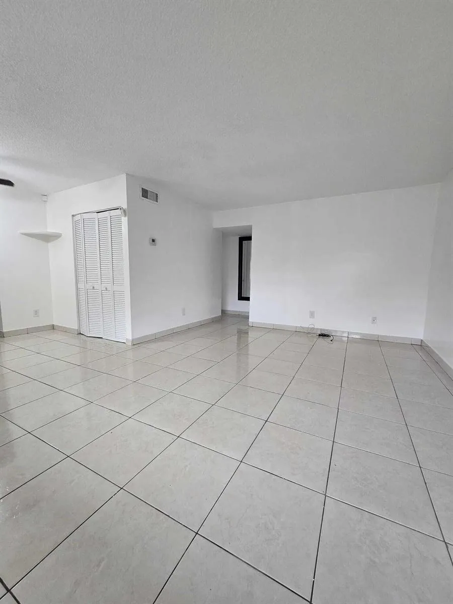 1201 SW 52nd Avenue #202-2 North Lauderdale, FL 33068