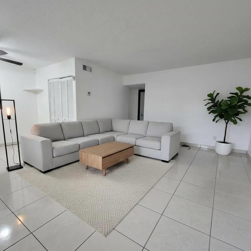 1201 SW 52nd Avenue #202-2 North Lauderdale, FL 33068