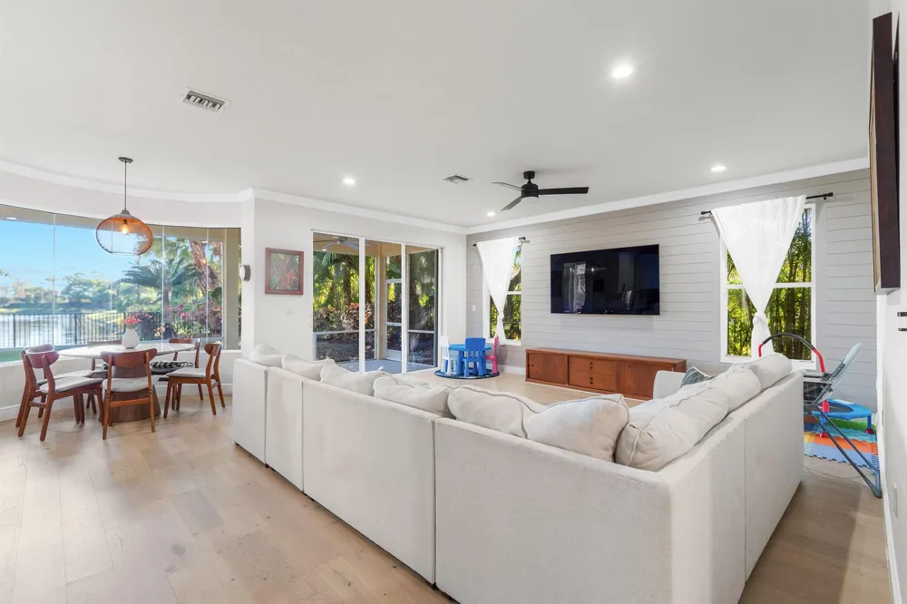 19434 Estuary Drive Boca Raton, FL 33498