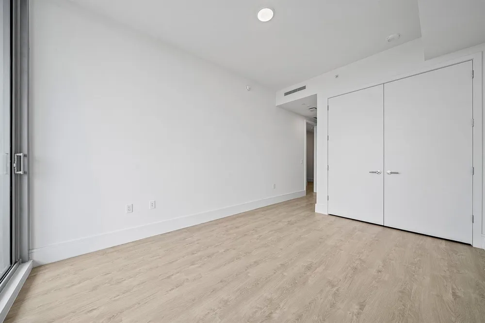 220 Lake Shore Drive #1508 Lake Park, FL 33403
