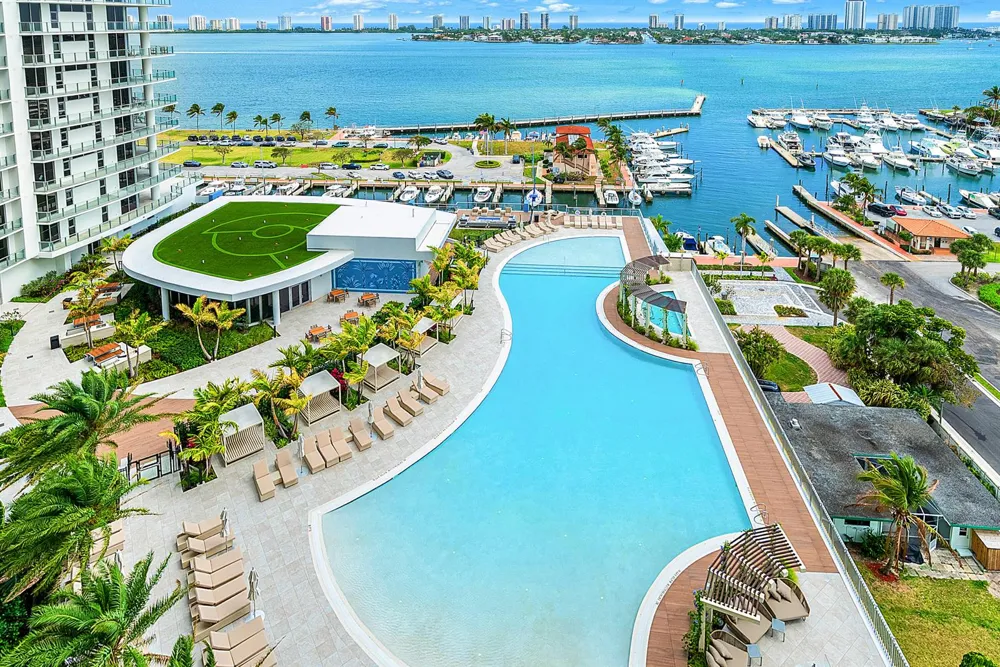 220 Lake Shore Drive #1508 Lake Park, FL 33403