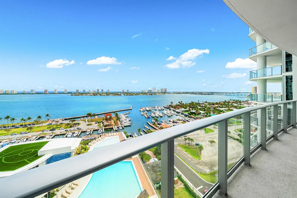 220 Lake Shore Drive #1508 Lake Park, FL 33403