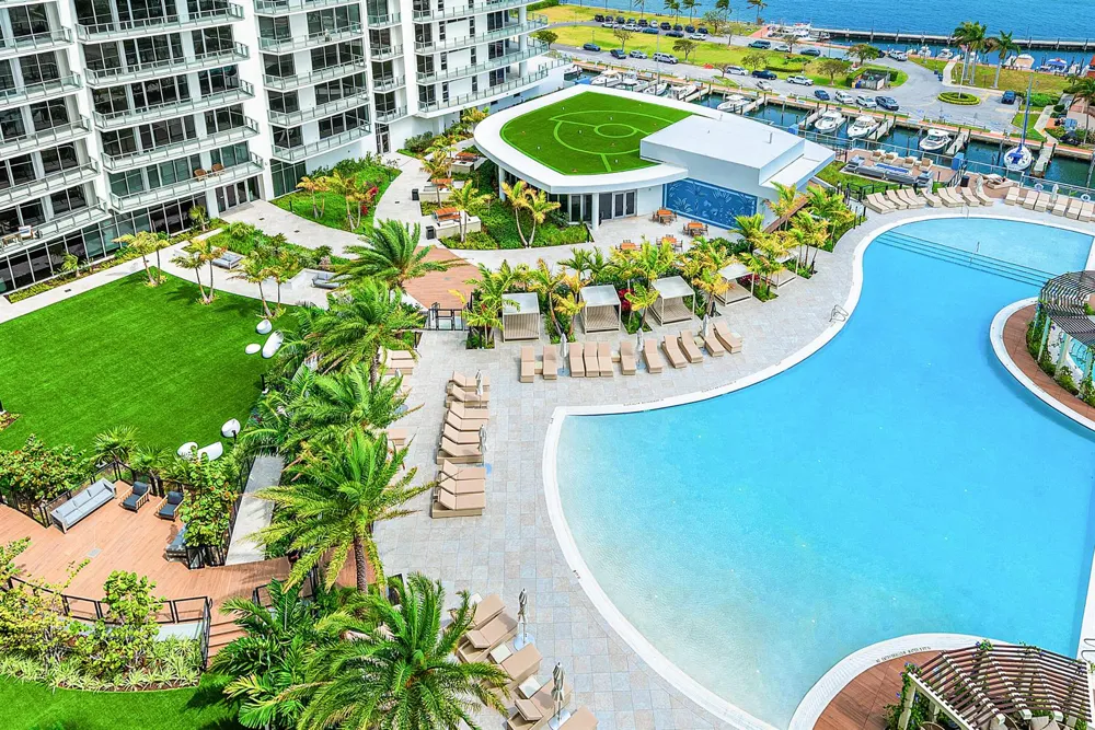 220 Lake Shore Drive #1508 Lake Park, FL 33403