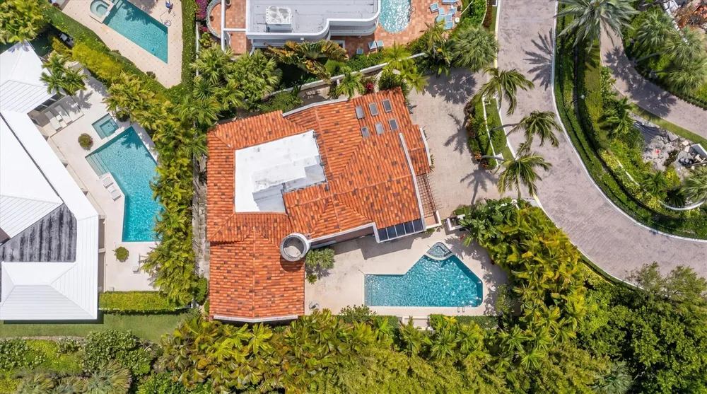 23 Sloans Curve Drive Palm Beach, FL 33480