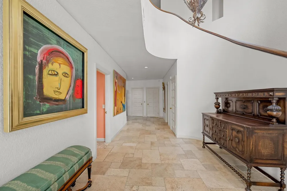 23 Sloans Curve Drive Palm Beach, FL 33480