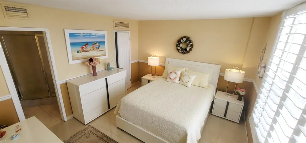 1051 Hillsboro Mile #407e Hillsboro Beach, FL 33062