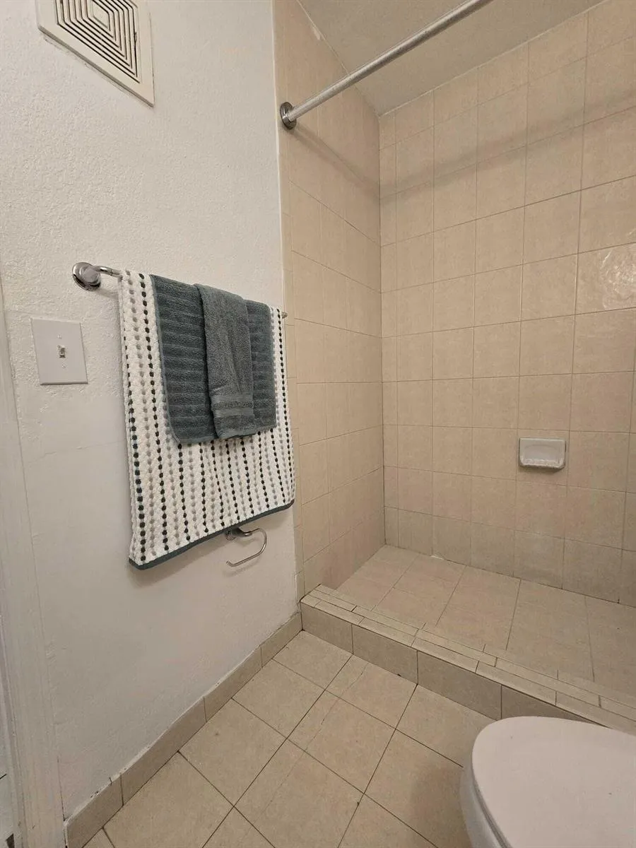 1201 SW 52nd Avenue #202-2 North Lauderdale, FL 33068