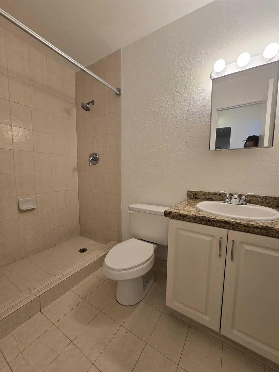 1201 SW 52nd Avenue #202-2 North Lauderdale, FL 33068
