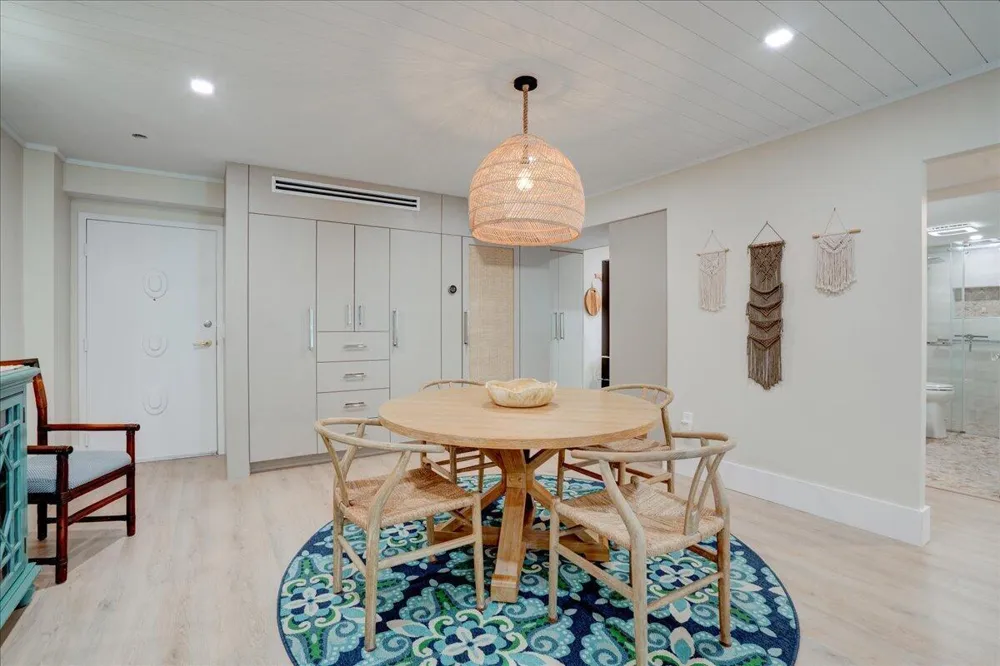 3450 S Ocean Boulevard #102 Palm Beach, FL 33480