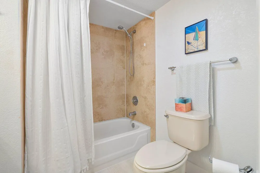 157 Yacht Club Way #206 Hypoluxo, FL 33462