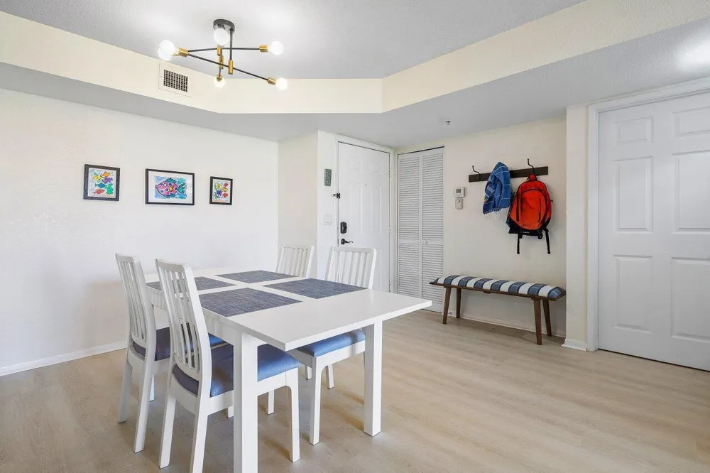 157 Yacht Club Way #206 Hypoluxo, FL 33462