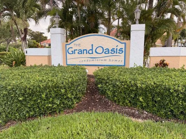 5661 Riverside Drive #203b7 Coral Springs, FL 33067
