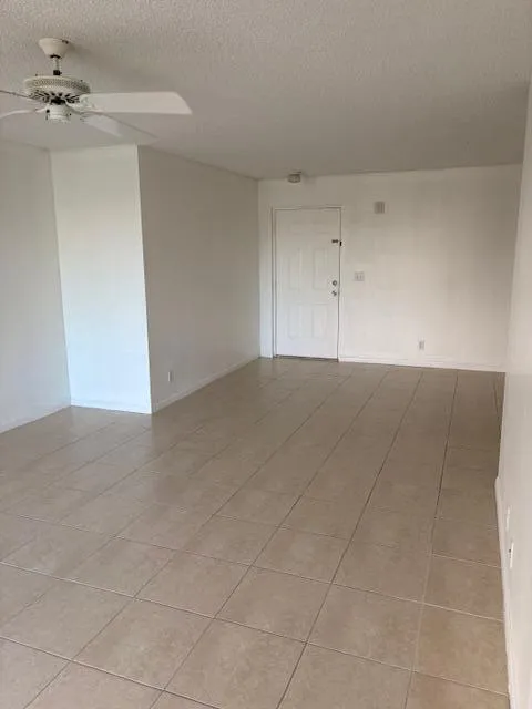 5661 Riverside Drive #203b7 Coral Springs, FL 33067