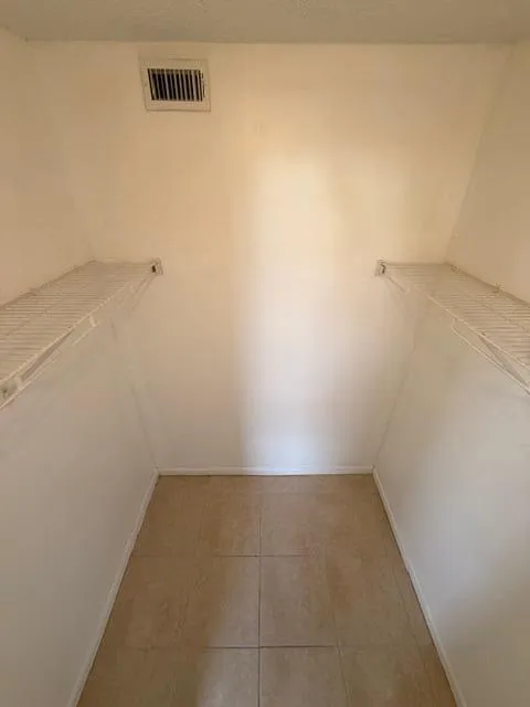 5661 Riverside Drive #203b7 Coral Springs, FL 33067