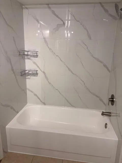 5661 Riverside Drive #203b7 Coral Springs, FL 33067