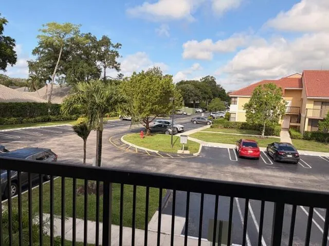 5661 Riverside Drive #203b7 Coral Springs, FL 33067