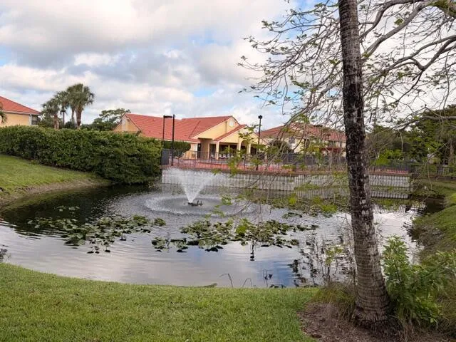 5661 Riverside Drive #203b7 Coral Springs, FL 33067