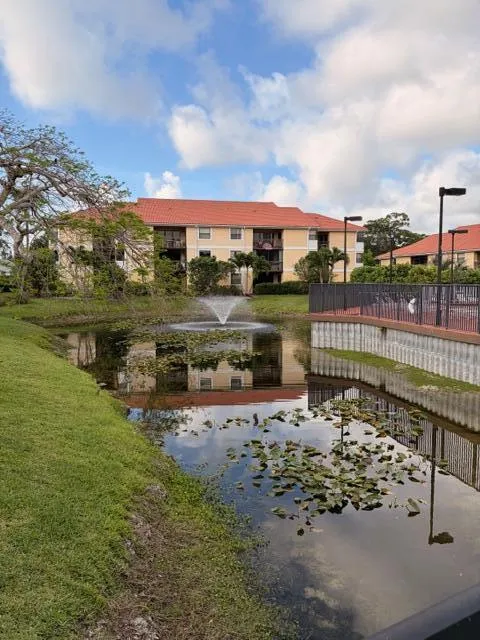 5661 Riverside Drive #203b7 Coral Springs, FL 33067
