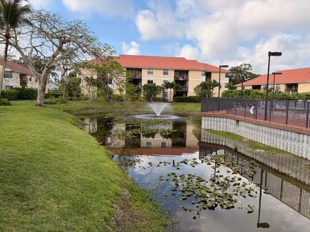 5661 Riverside Drive #203b7 Coral Springs, FL 33067