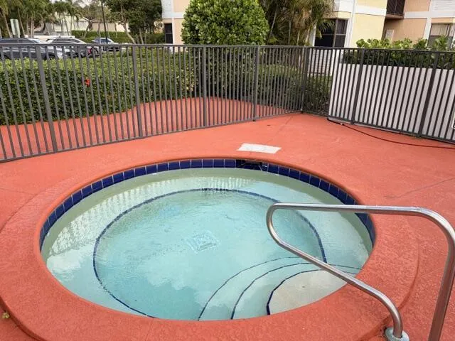 5661 Riverside Drive #203b7 Coral Springs, FL 33067
