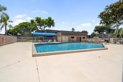 2561 NW 99th Avenue Coral Springs, FL 33065
