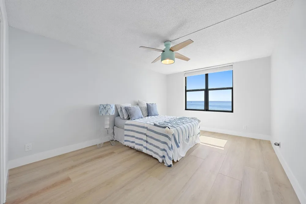 5480 Ocean Drive #A5b Singer Island, FL 33404