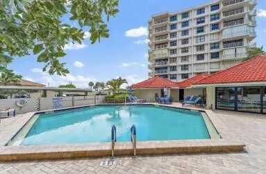 5480 Ocean Drive #A5b Singer Island, FL 33404