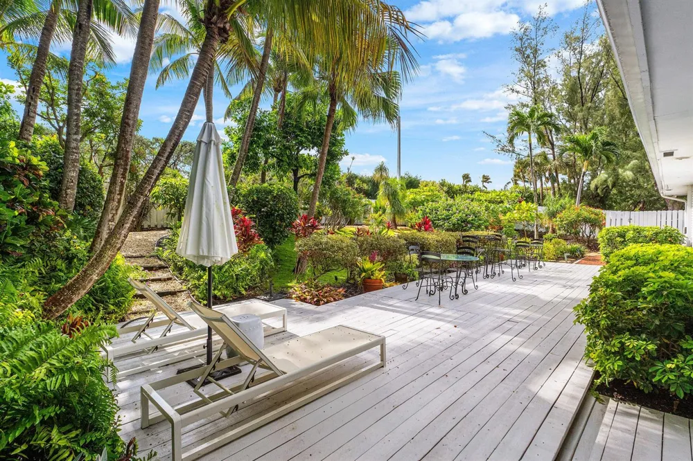 1100 Ocean Boulevard Gulf Stream, FL 33483