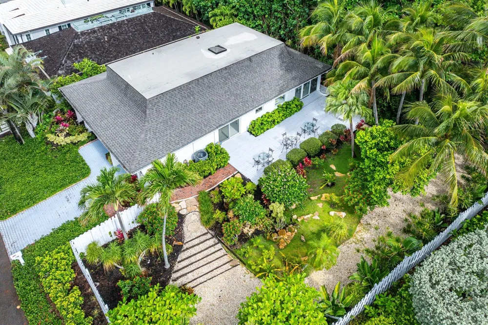 1100 Ocean Boulevard Gulf Stream, FL 33483