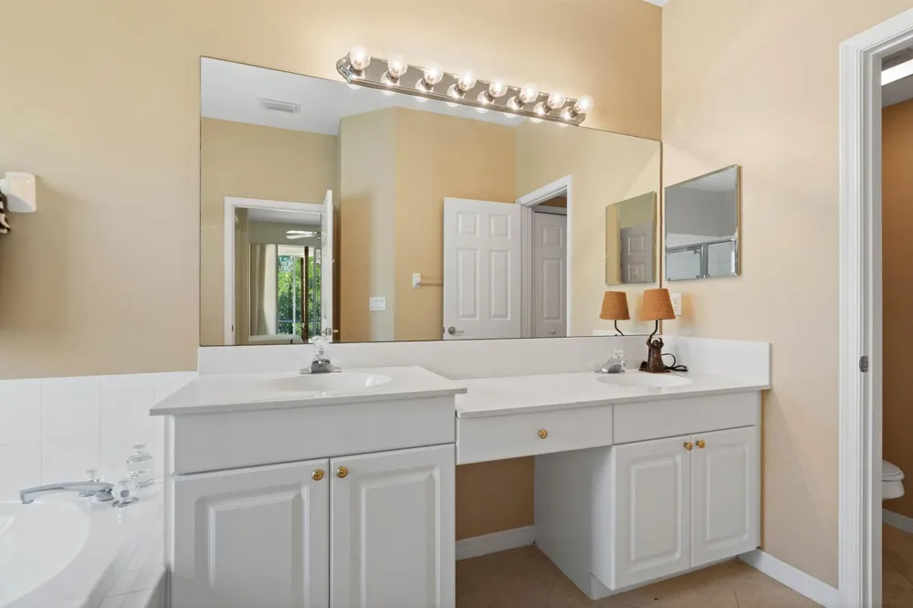 3716 NW Deer Oak Drive Jensen Beach, FL 34957